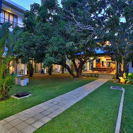 The Blue Wave Hotel-3